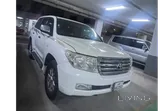 لاند كروزر GXR V8